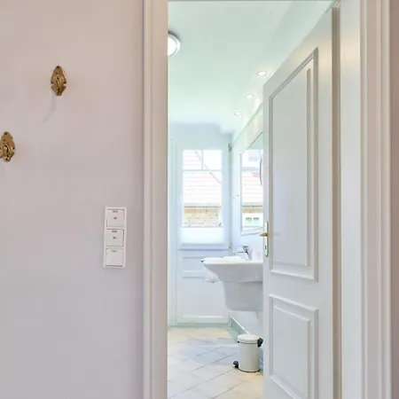 Duenenrose, App 32 *